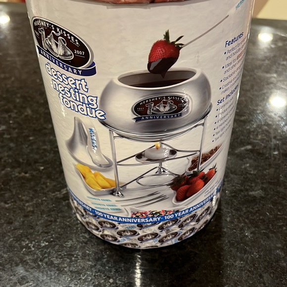 NWOT Hersey Kisses 100 year anniversary dessert nesting fondue set - Picture 1 of 8